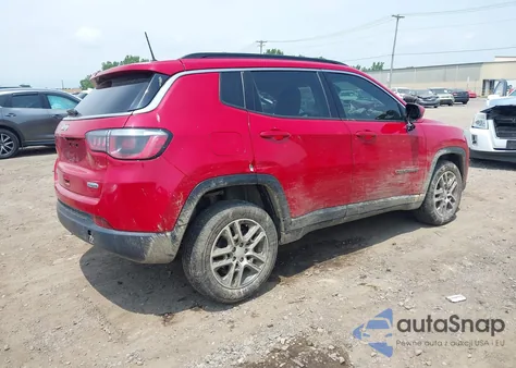 2020 Jeep Compass Latitude 4X4 z USA, uszkodzony, nr VIN 3C4NJDBBXLT129847